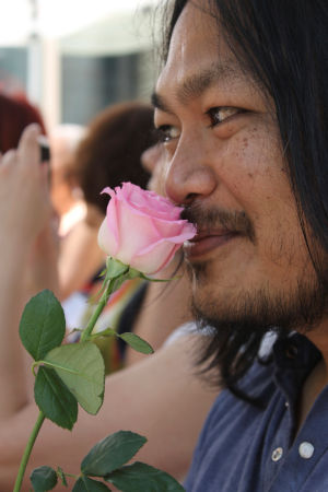 Man Meets Rose